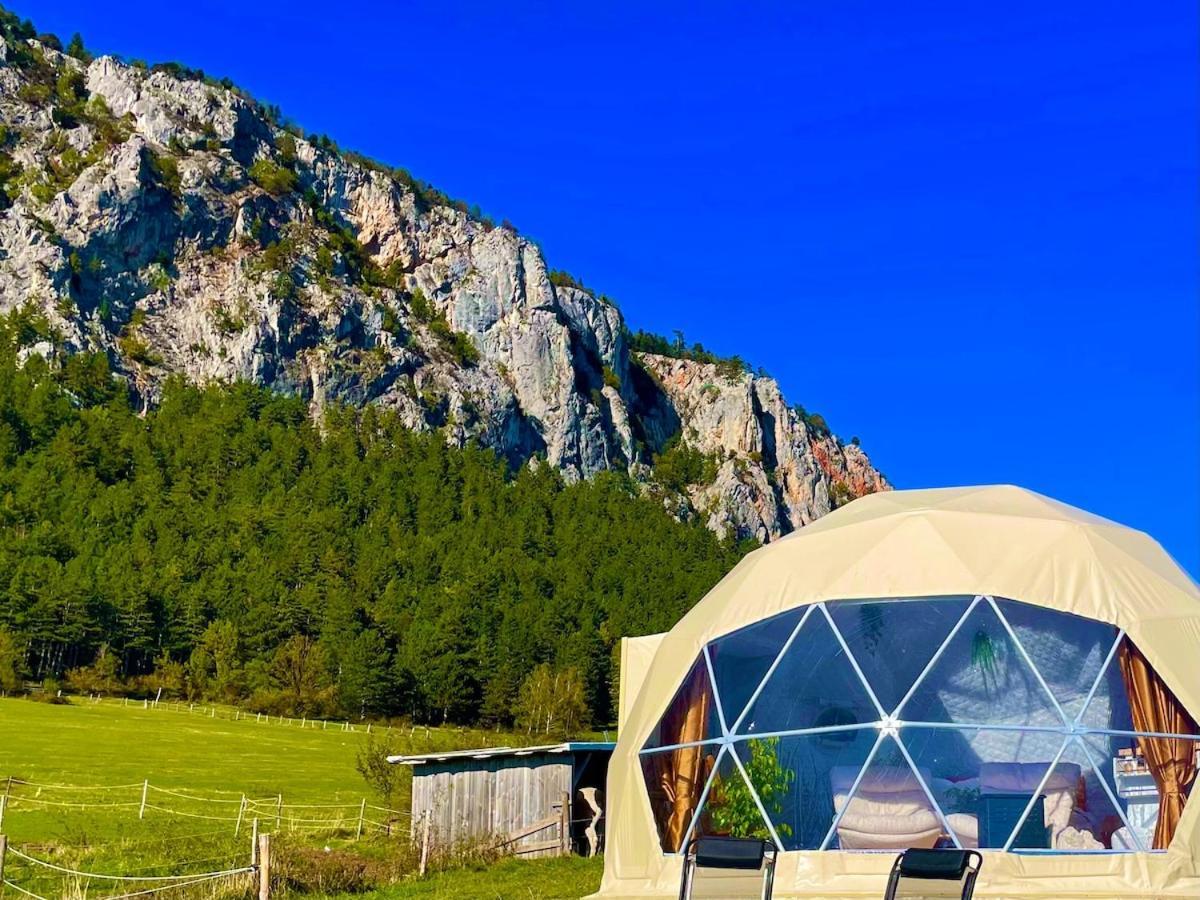 Glamping Hohe Wand - Zelt Mit Sternenfenster Und Whirlpool Hotell Maiersdorf Eksteriør bilde