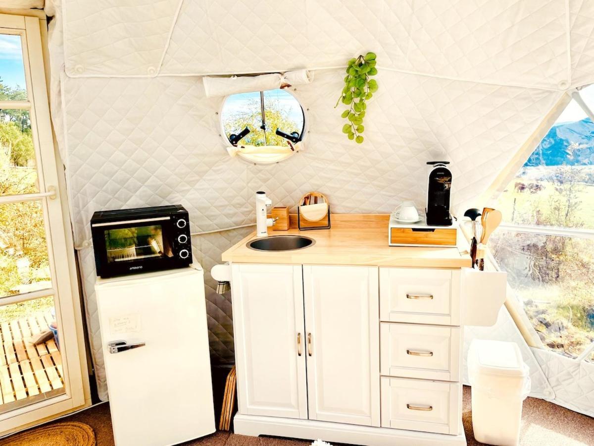 Glamping Hohe Wand - Zelt Mit Sternenfenster Und Whirlpool Hotell Maiersdorf Eksteriør bilde